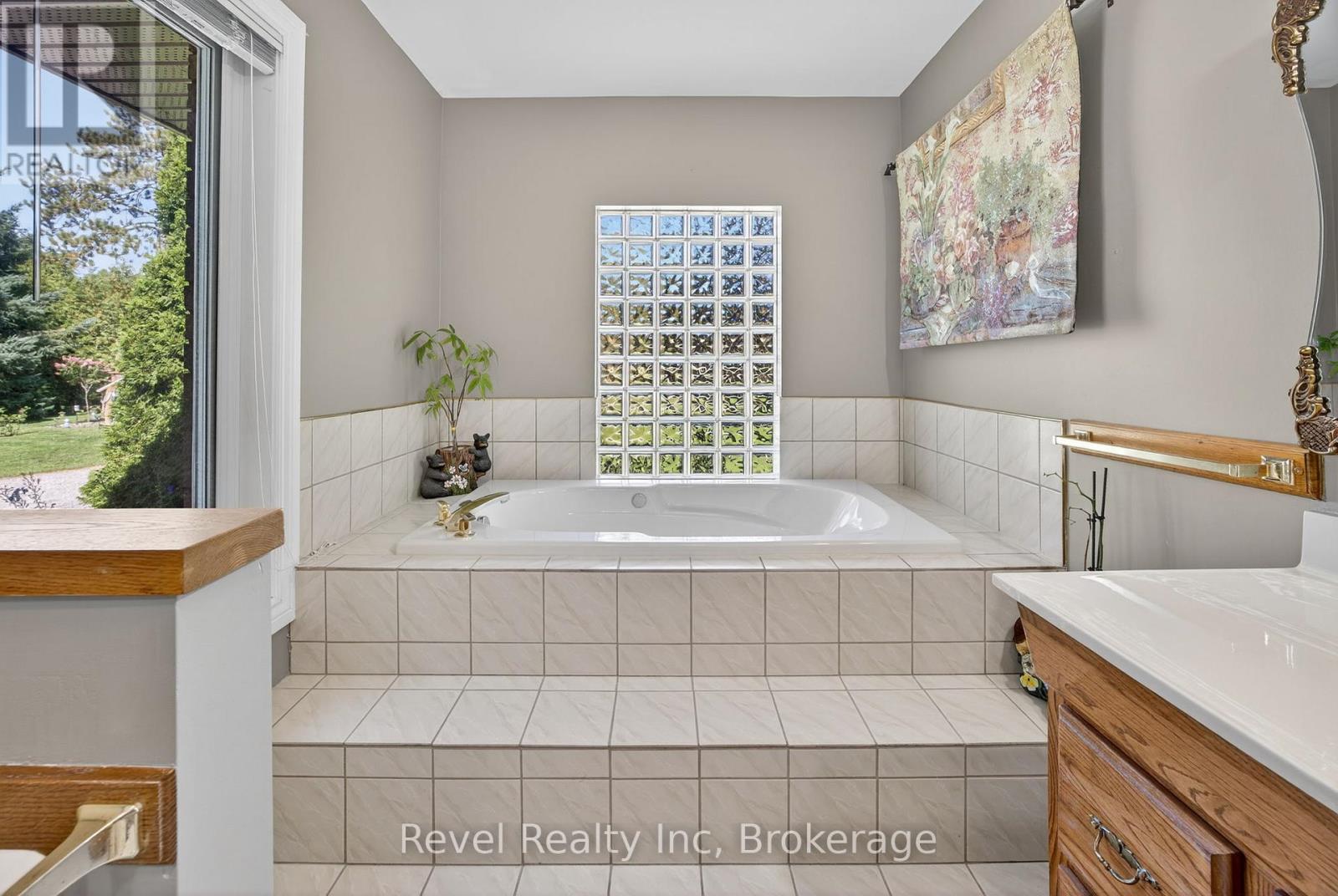 7190 93 Highway, Tiny, Ontario  L0K 2E1 - Photo 14 - S12772826