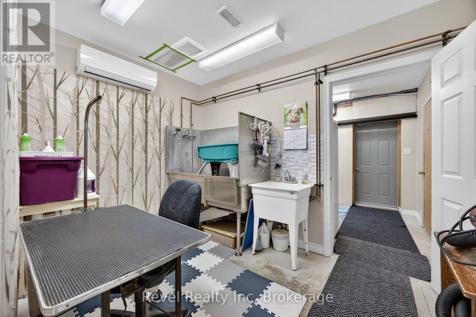 7190 93 Highway, Tiny, Ontario  L0K 2E1 - Photo 22 - S12772826