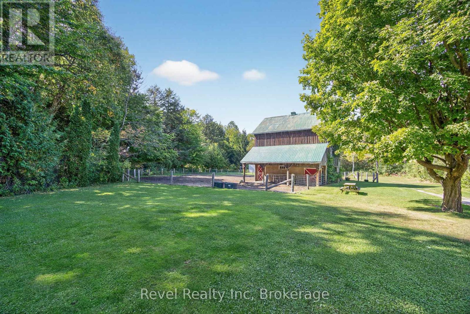 7190 93 Highway, Tiny, Ontario  L0K 2E1 - Photo 31 - S12772826