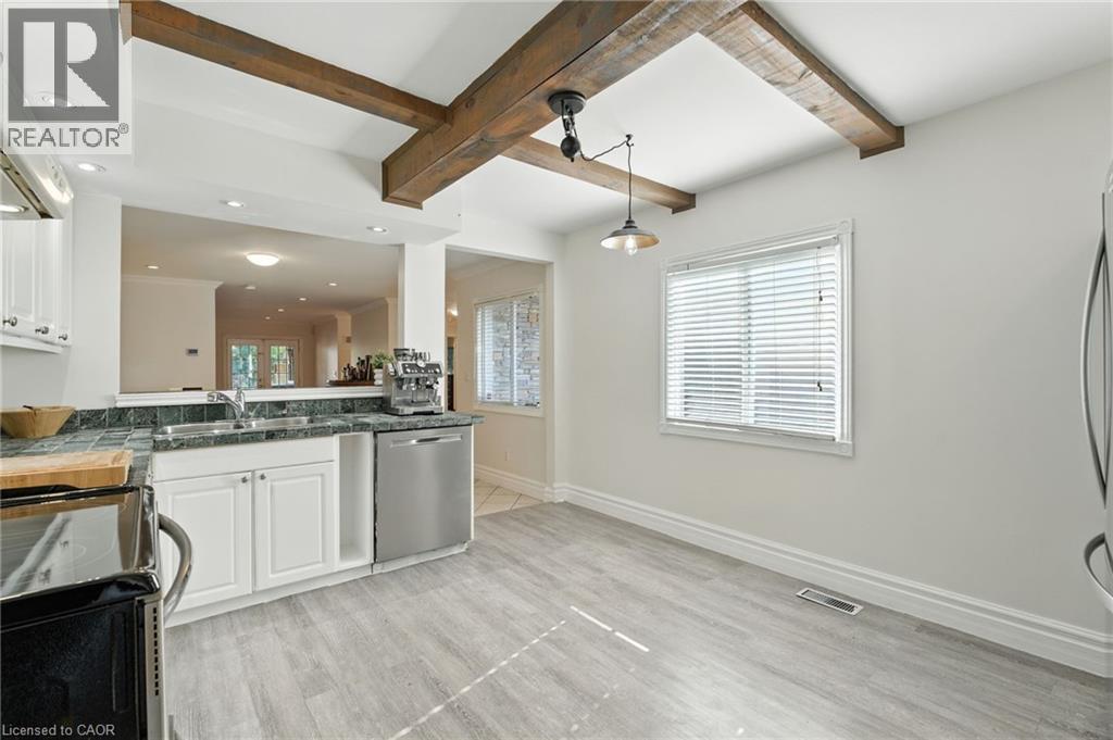 30 Cecil Street, St. Catharines, Ontario  L2N 4B2 - Photo 13 - 40804014