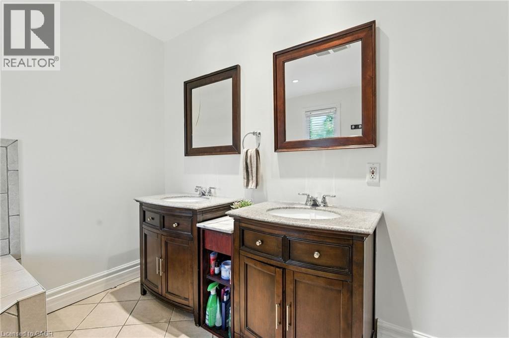 30 Cecil Street, St. Catharines, Ontario  L2N 4B2 - Photo 32 - 40804014
