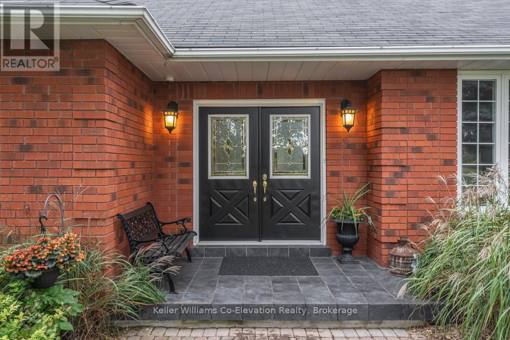 4060 10th Side Road, Bradford West Gwillimbury, Ontario  L3Z 3V2 - Photo 8 - N12773140