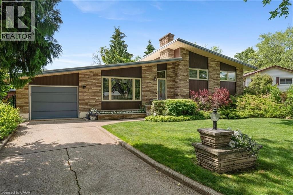 7 GLENAYR Place, St. Catharines, Ontario