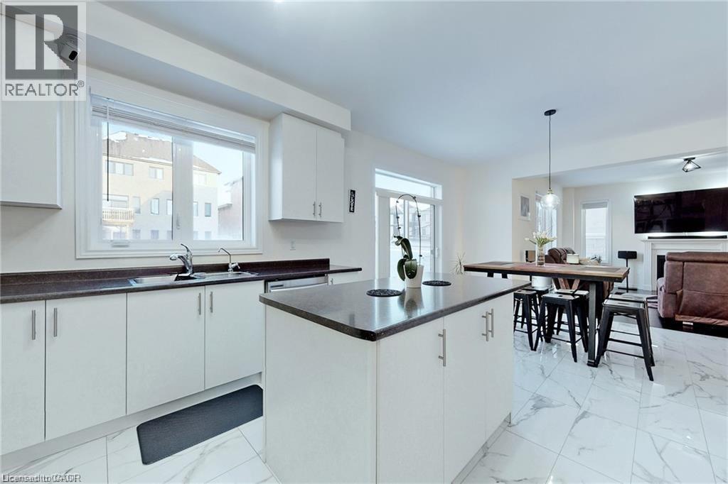 216 Harcourt Crescent, Woodstock, Ontario  N4T 0H2 - Photo 14 - 40803518