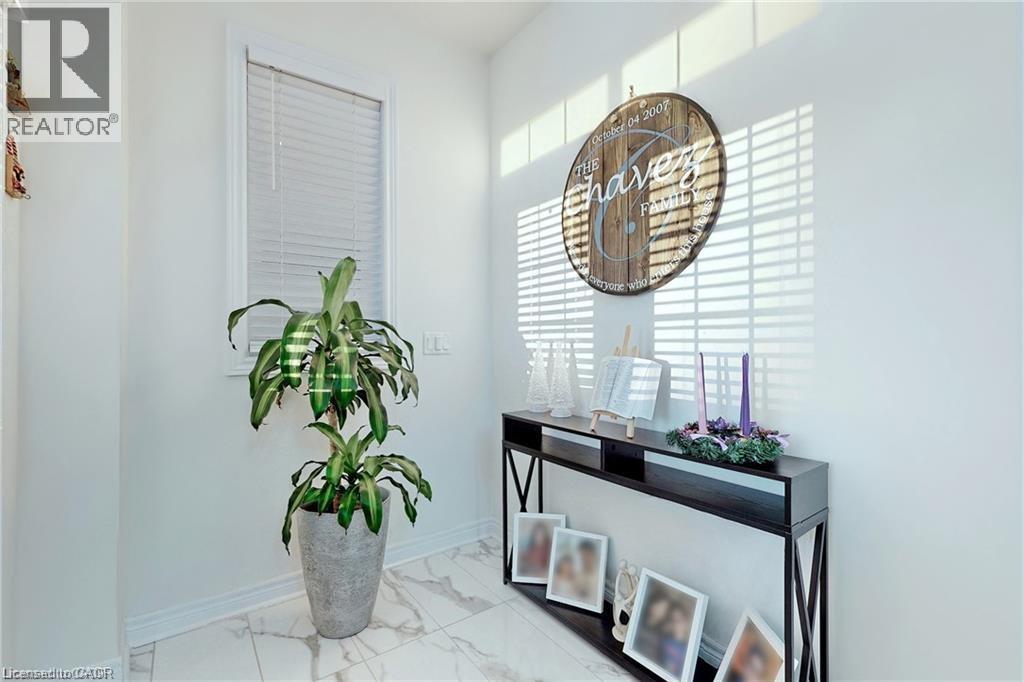 216 Harcourt Crescent, Woodstock, Ontario  N4T 0H2 - Photo 3 - 40803518