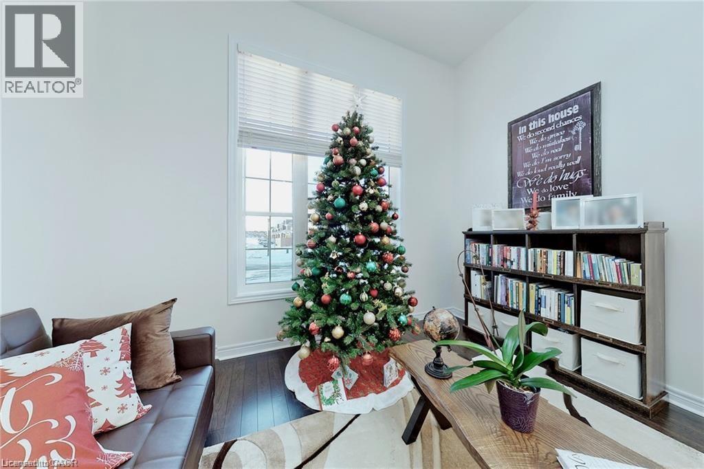 216 Harcourt Crescent, Woodstock, Ontario  N4T 0H2 - Photo 4 - 40803518