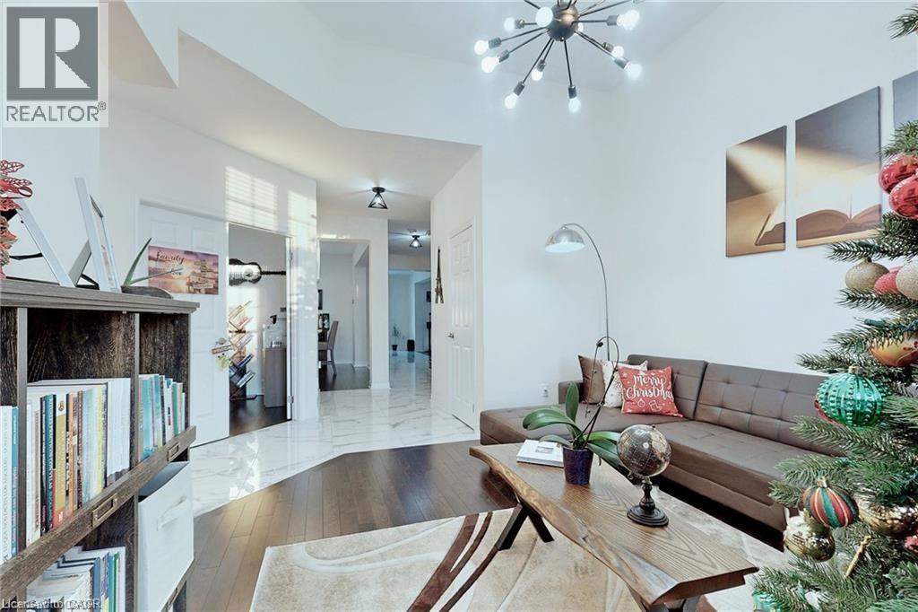 216 Harcourt Crescent, Woodstock, Ontario  N4T 0H2 - Photo 5 - 40803518