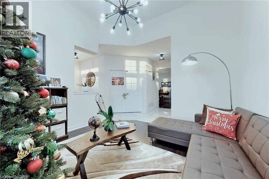 216 Harcourt Crescent, Woodstock, Ontario  N4T 0H2 - Photo 6 - 40803518