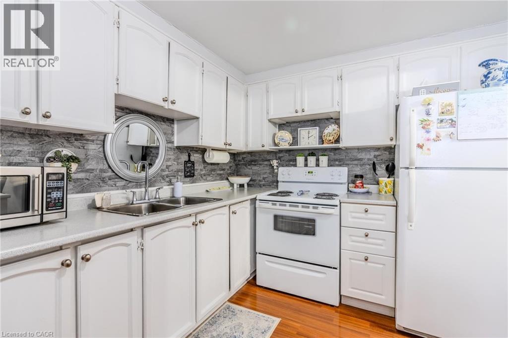 523 Parkview Crescent Unit# 9, Cambridge, Ontario  N3H 4Z9 - Photo 11 - 40804076