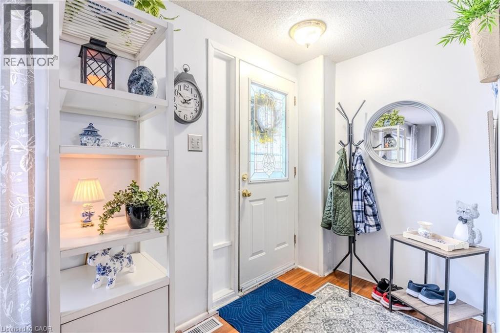 523 Parkview Crescent Unit# 9, Cambridge, Ontario  N3H 4Z9 - Photo 2 - 40804076