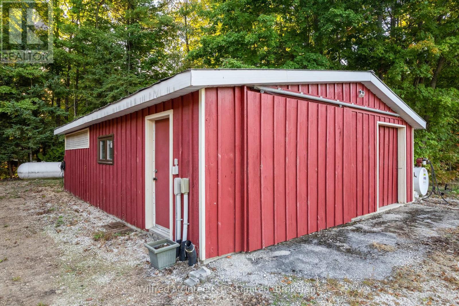 193455 30th Sideroad Ndr, West Grey, Ontario  N4N 3B8 - Photo 19 - X12775732