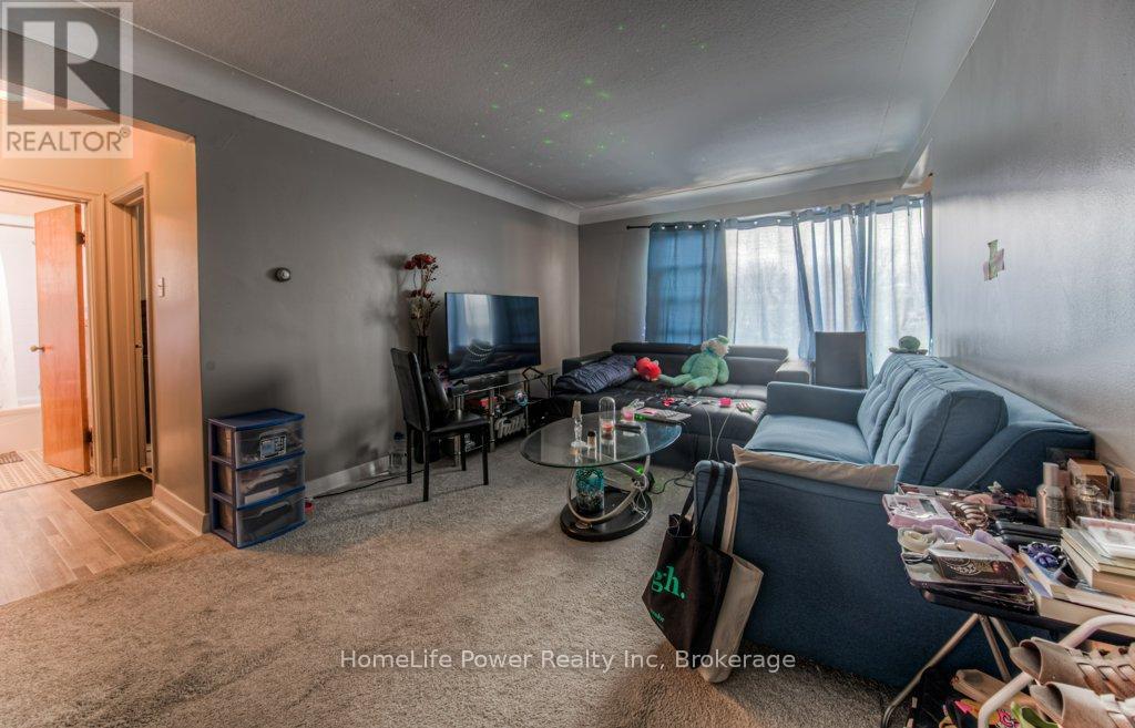 15 Floral Crescent, Kitchener, Ontario  N2G 3B3 - Photo 34 - X12781784