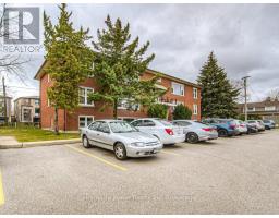 15 FLORAL CRESCENT, Kitchener, Ontario