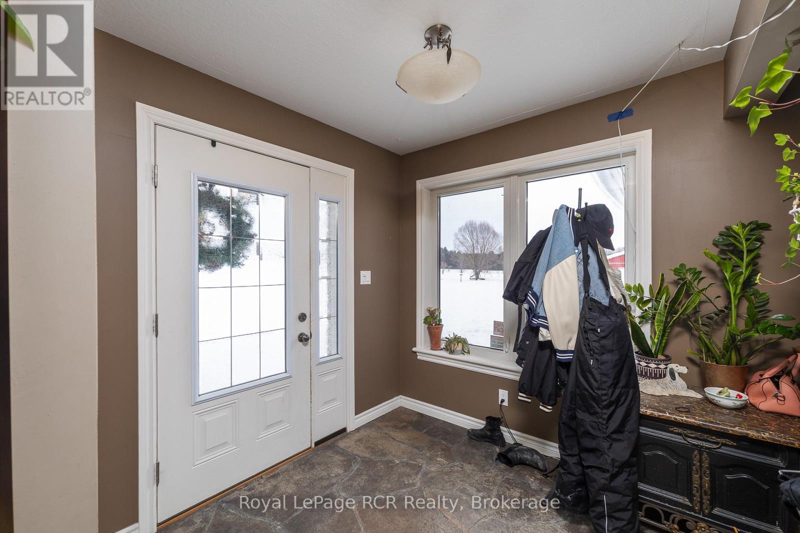 837 7th Avenue, Hanover, Ontario  N4N 2K3 - Photo 5 - X12782508