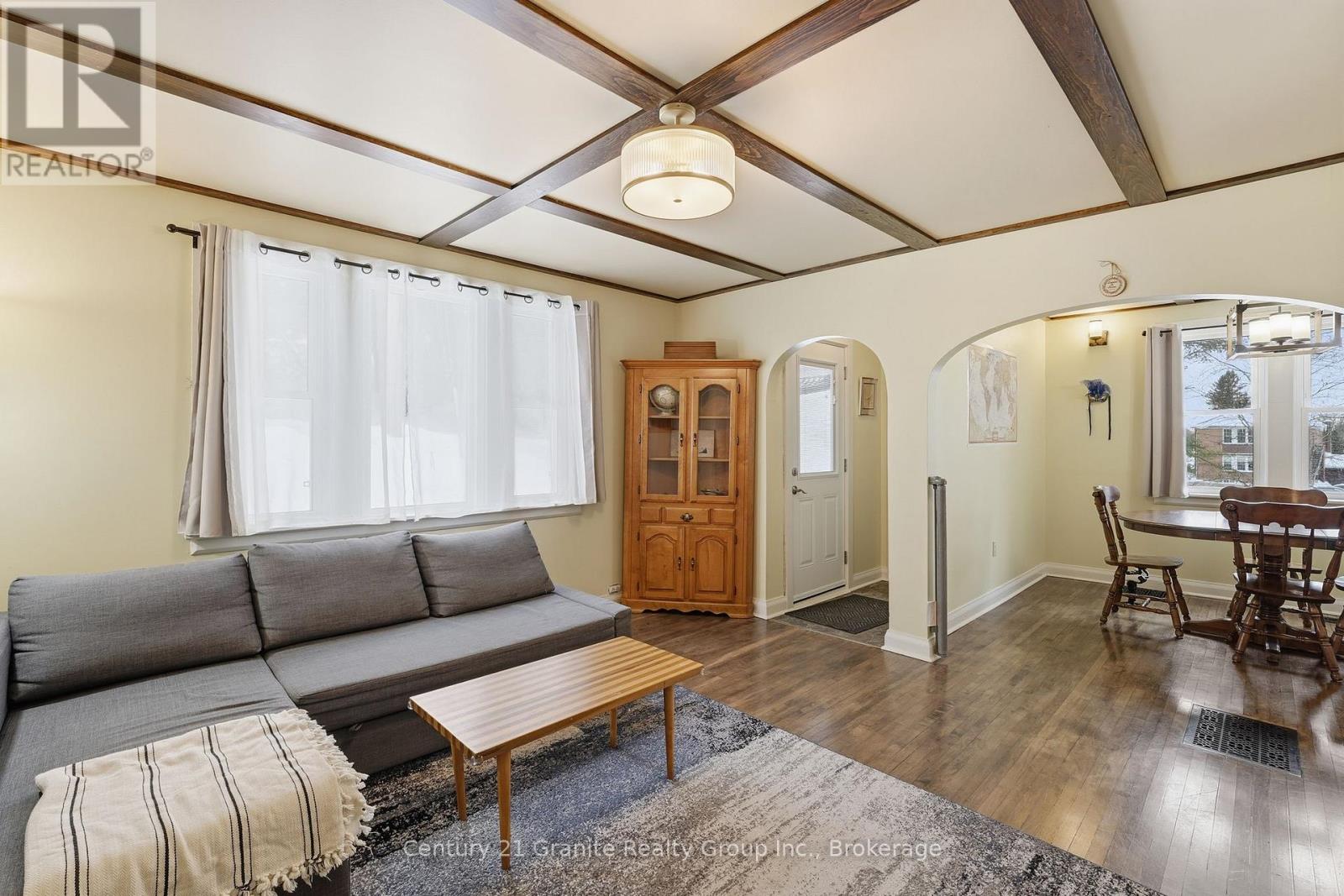 101 Victoria Street, Dysart Et Al, Ontario  K0M 1S0 - Photo 12 - X12784224