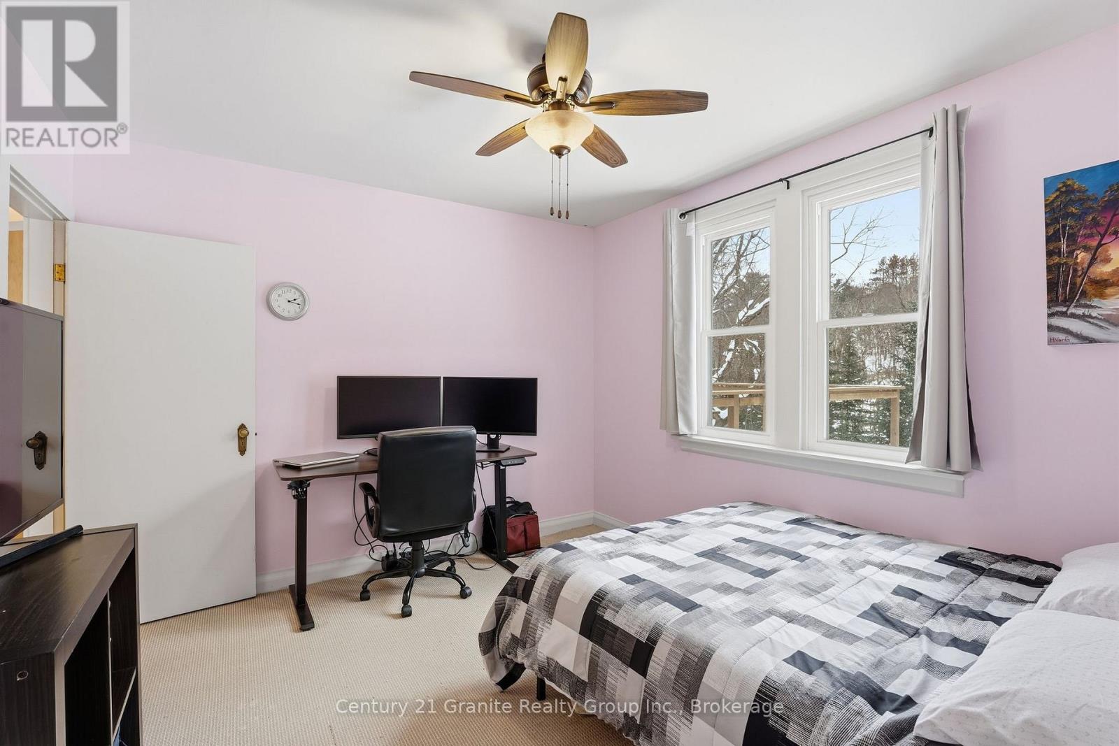 101 Victoria Street, Dysart Et Al, Ontario  K0M 1S0 - Photo 18 - X12784224