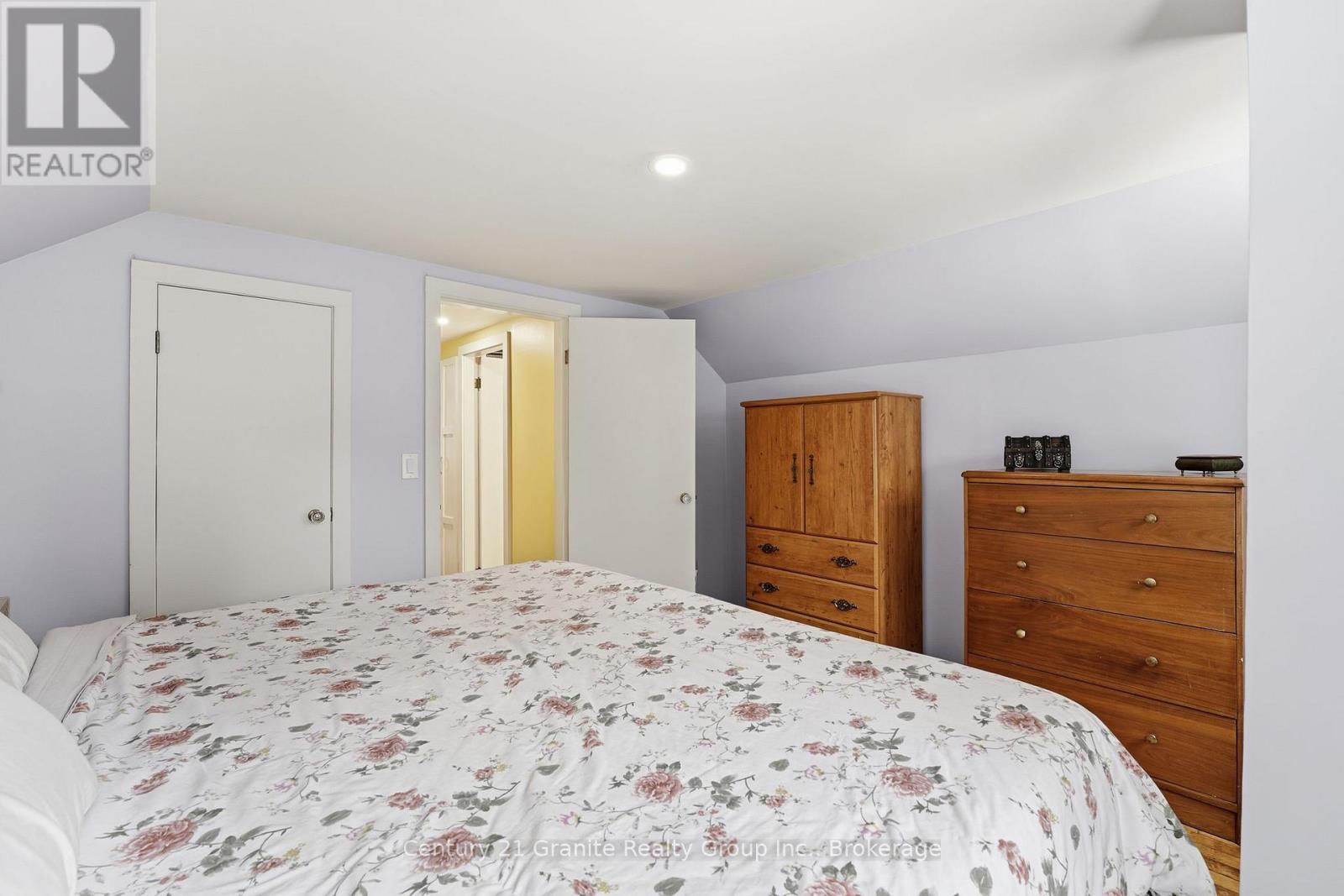 101 Victoria Street, Dysart Et Al, Ontario  K0M 1S0 - Photo 22 - X12784224