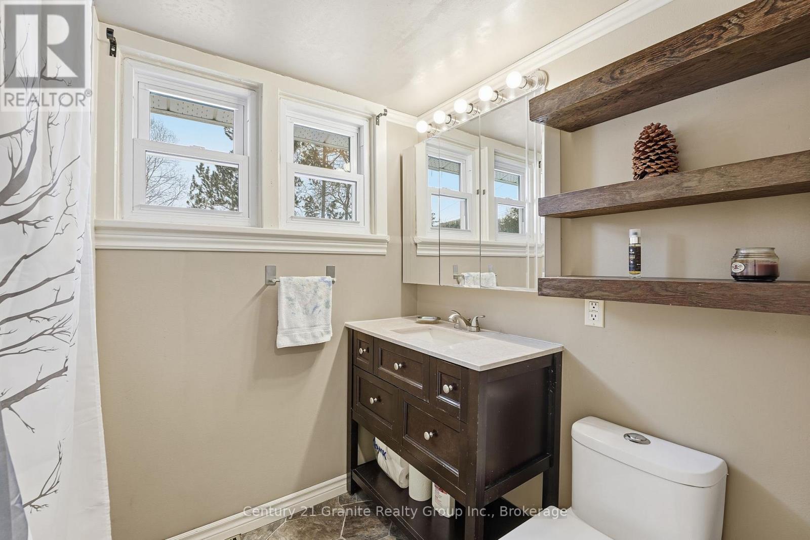 101 Victoria Street, Dysart Et Al, Ontario  K0M 1S0 - Photo 23 - X12784224