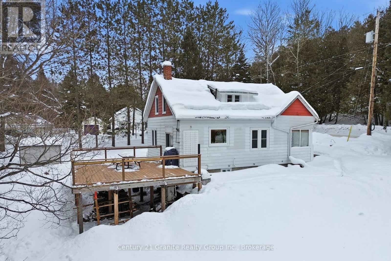 101 Victoria Street, Dysart Et Al, Ontario  K0M 1S0 - Photo 34 - X12784224