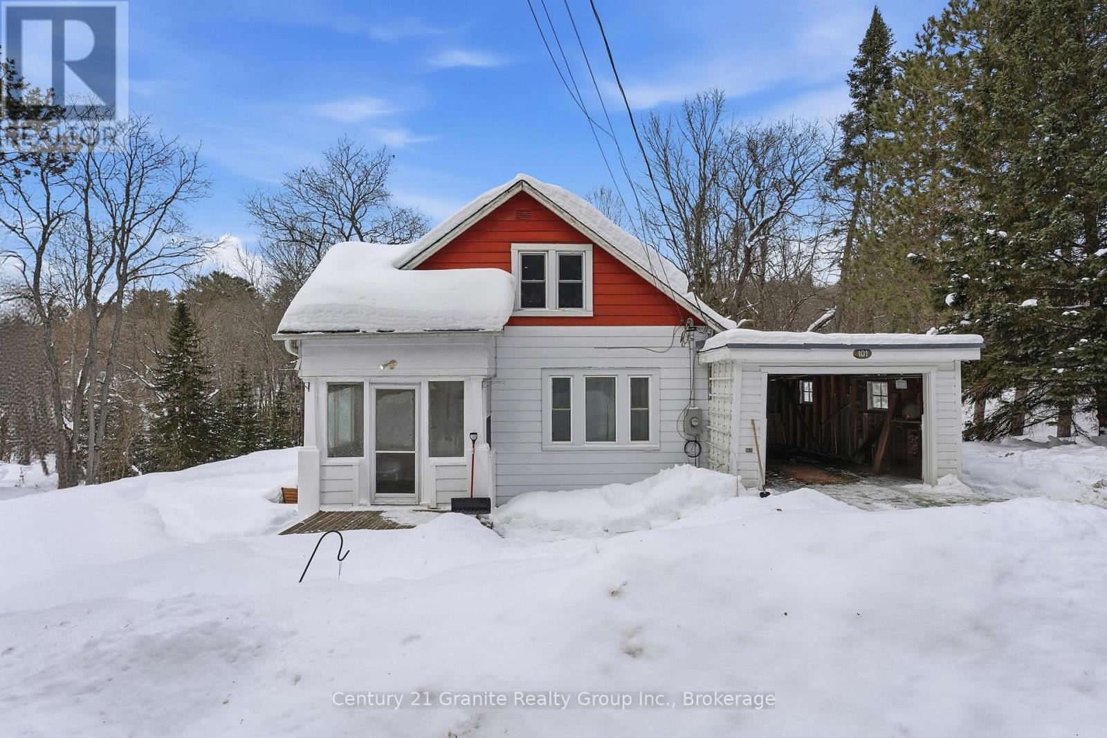 101 Victoria Street, Dysart Et Al, Ontario  K0M 1S0 - Photo 36 - X12784224