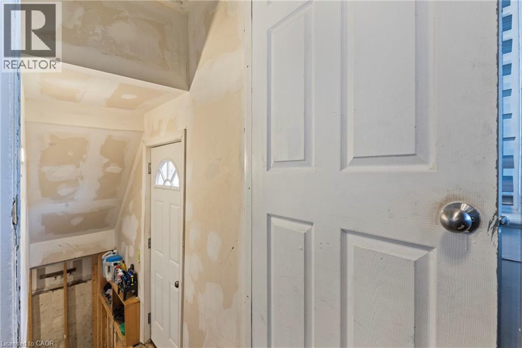 239 Bowen Road, Fort Erie, Ontario  L2A 2Y6 - Photo 22 - 40804898