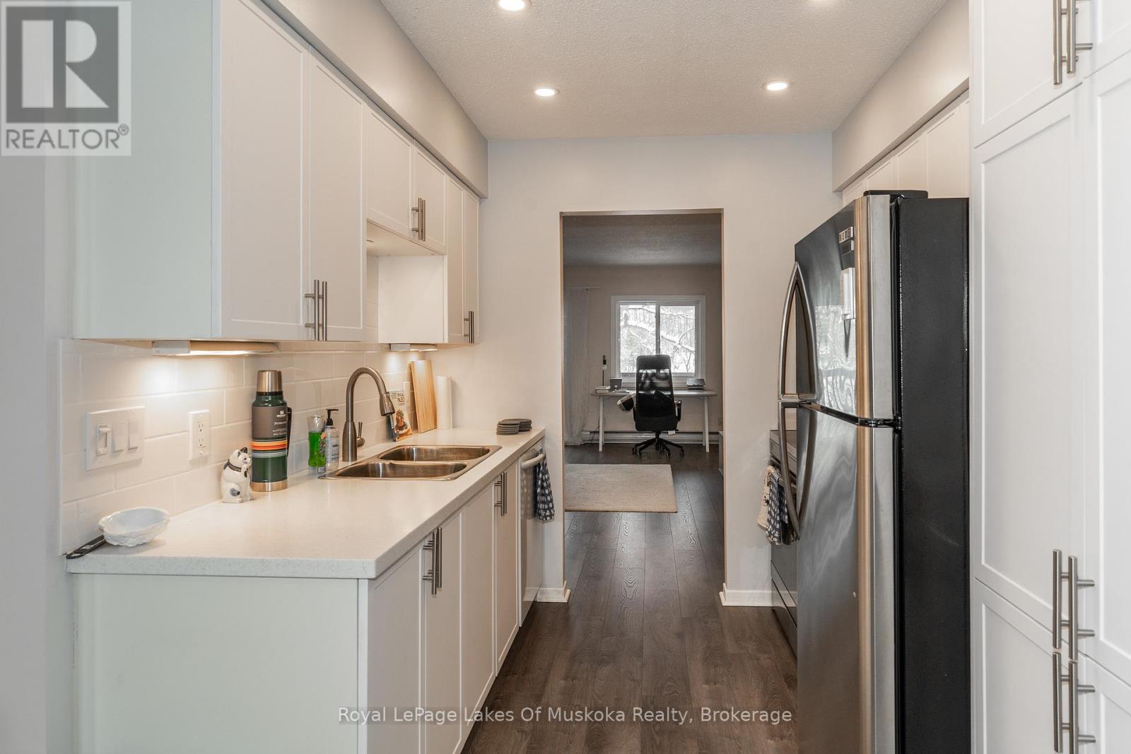 10 - 142 Ecclestone Drive, Bracebridge, Ontario  P1L 1G6 - Photo 11 - X12784410