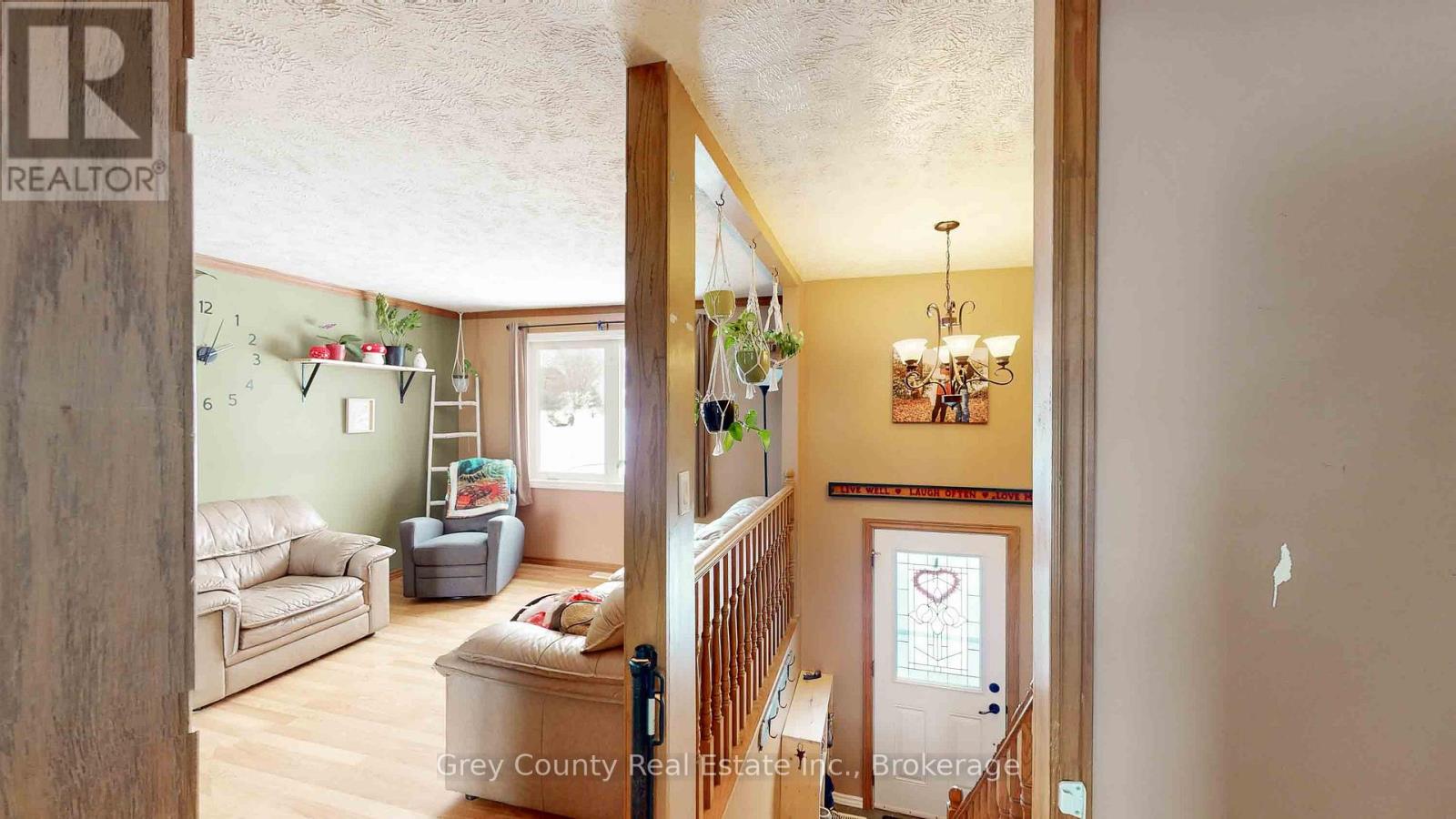 23 Brackenbury Street, Grey Highlands, Ontario  N0C 1H0 - Photo 6 - X12784794