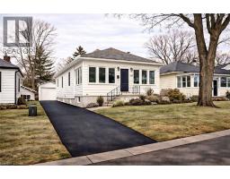 135 DEANE Avenue, Oakville, Ontario