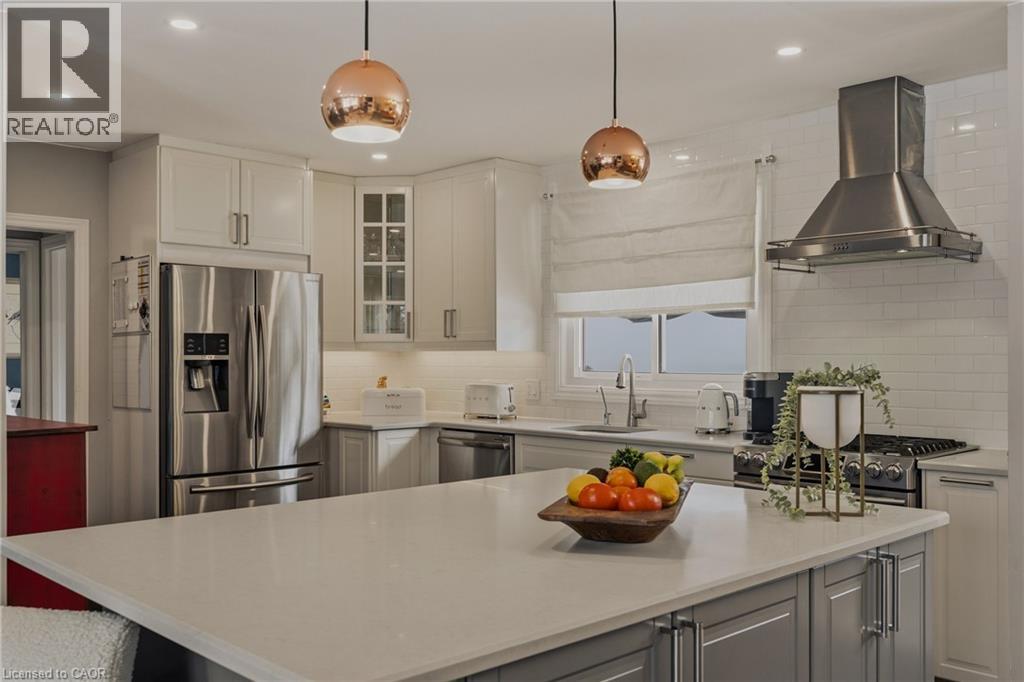 2424 Eileen Drive, Burlington, Ontario  L7R 1M8 - Photo 12 - 40804727