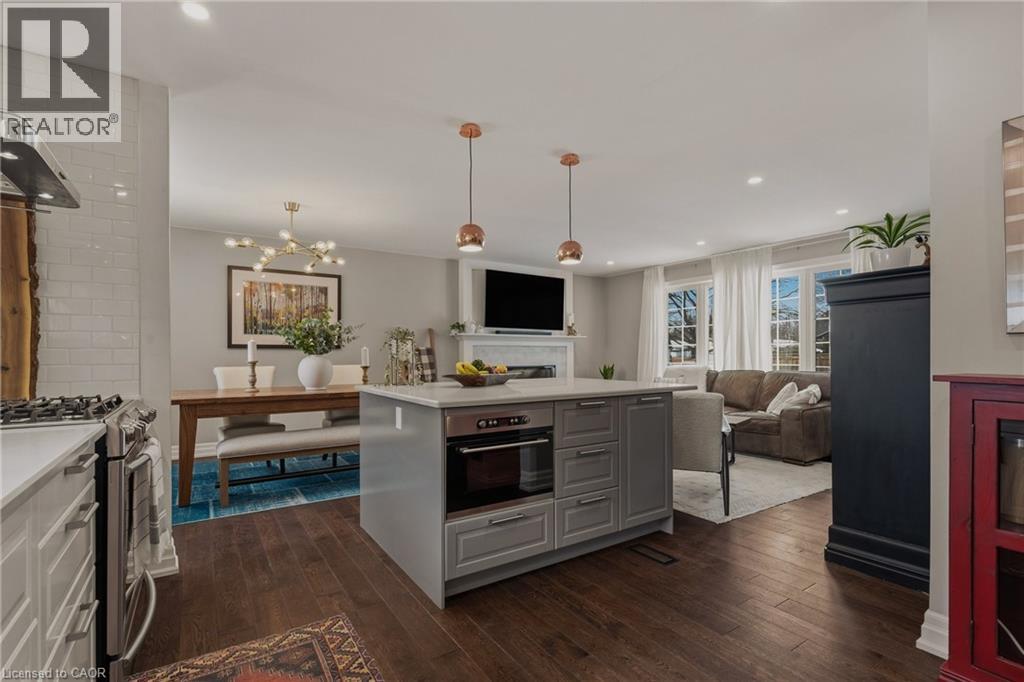 2424 Eileen Drive, Burlington, Ontario  L7R 1M8 - Photo 13 - 40804727