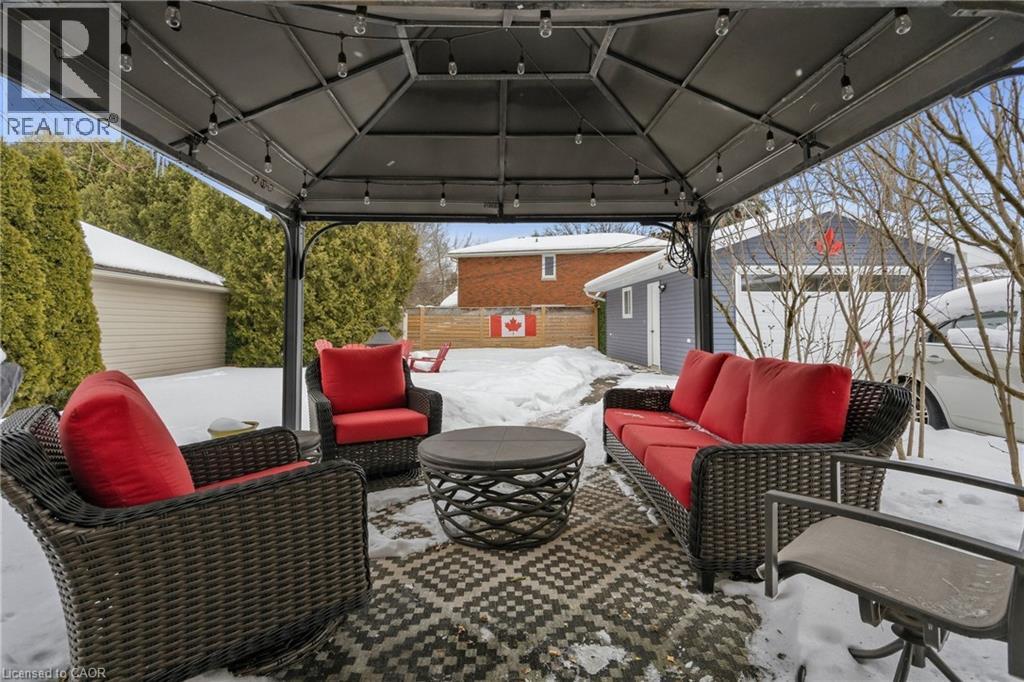 2424 Eileen Drive, Burlington, Ontario  L7R 1M8 - Photo 39 - 40804727