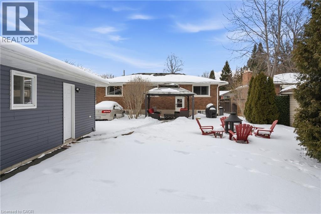 2424 Eileen Drive, Burlington, Ontario  L7R 1M8 - Photo 41 - 40804727