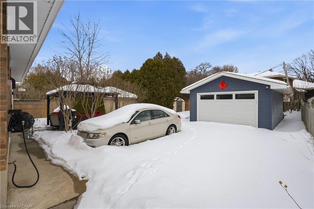 2424 Eileen Drive, Burlington, Ontario  L7R 1M8 - Photo 44 - 40804727