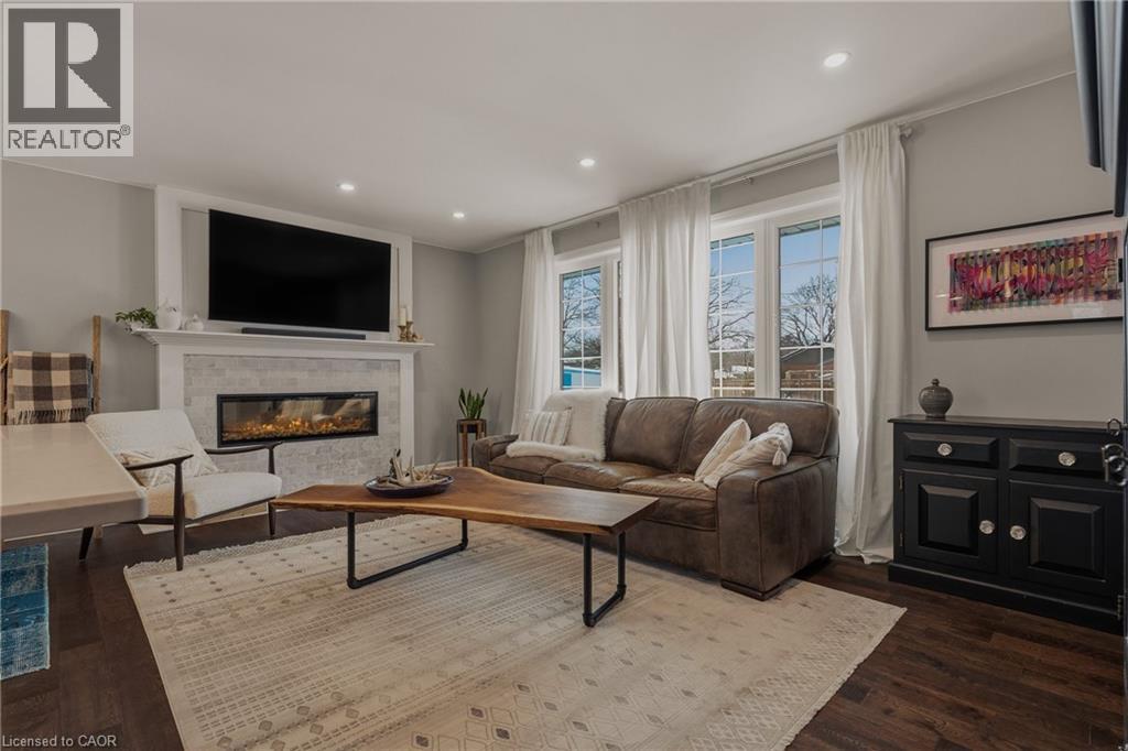 2424 Eileen Drive, Burlington, Ontario  L7R 1M8 - Photo 8 - 40804727