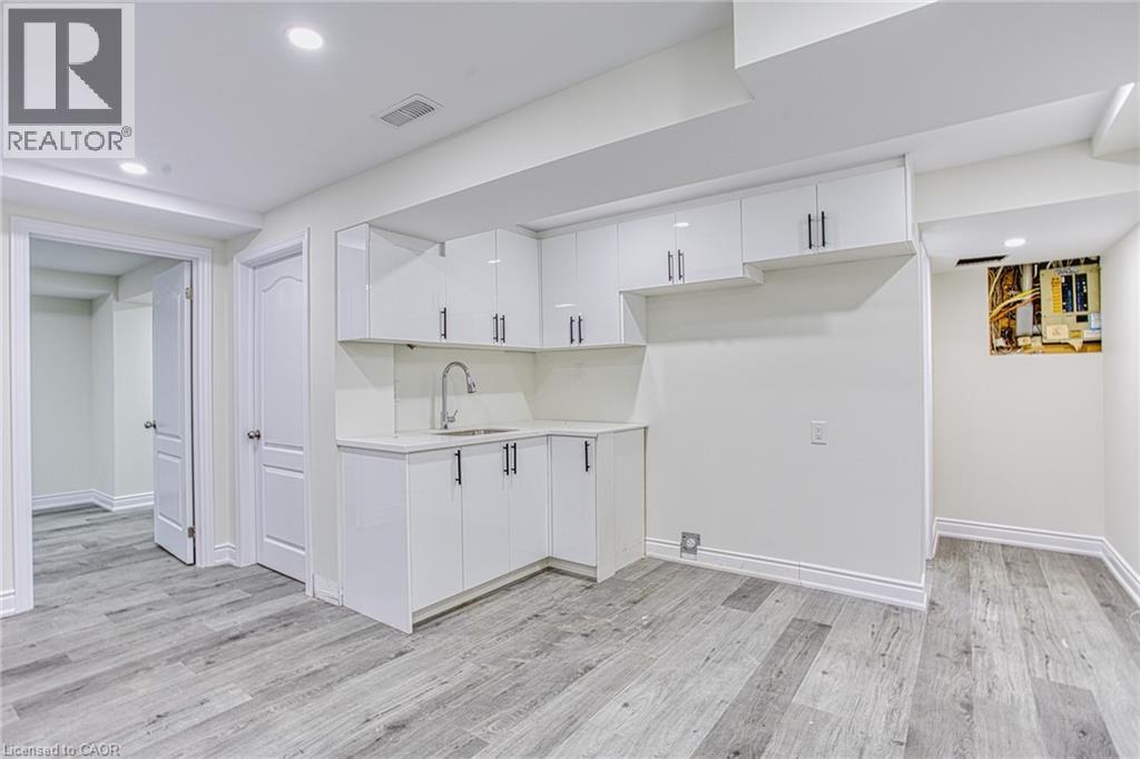 115 Amberly Boulevard Unit# Lower, Ancaster, Ontario  L9G 3V2 - Photo 5 - 40804701