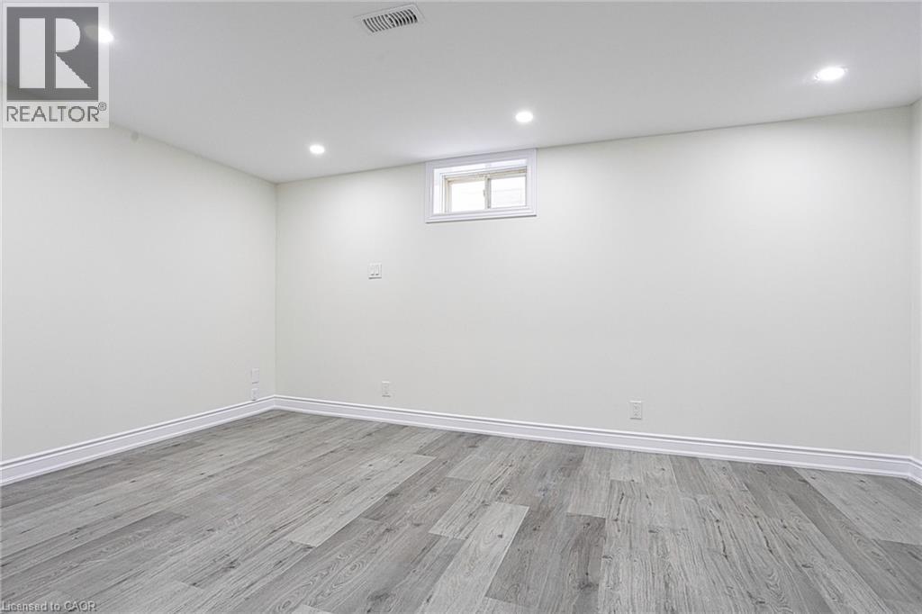 115 Amberly Boulevard Unit# Lower, Ancaster, Ontario  L9G 3V2 - Photo 7 - 40804701