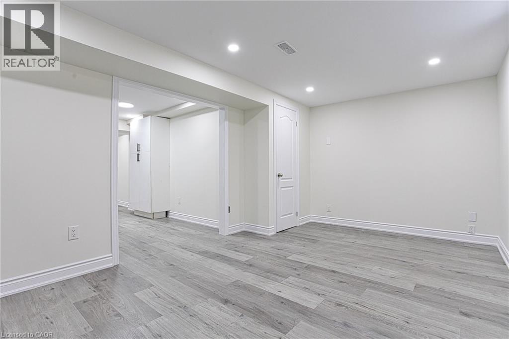 115 Amberly Boulevard Unit# Lower, Ancaster, Ontario  L9G 3V2 - Photo 9 - 40804701