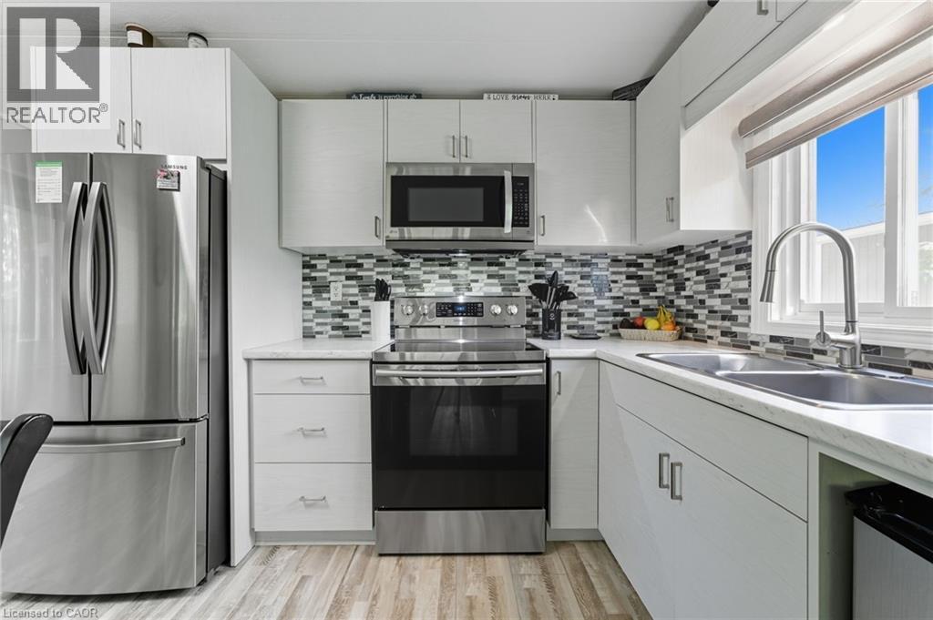 673 Brant Waterloo Road Unit# 518, Ayr, Ontario  N0B 1E0 - Photo 7 - 40804605