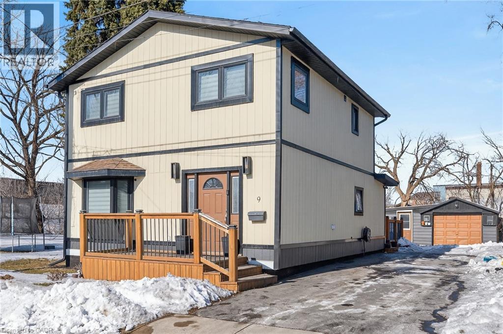 9 Bayside Avenue, Hamilton, Ontario  L8H 7B3 - Photo 3 - 40804951