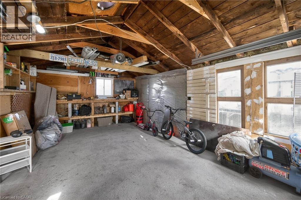 9 Bayside Avenue, Hamilton, Ontario  L8H 7B3 - Photo 32 - 40804951