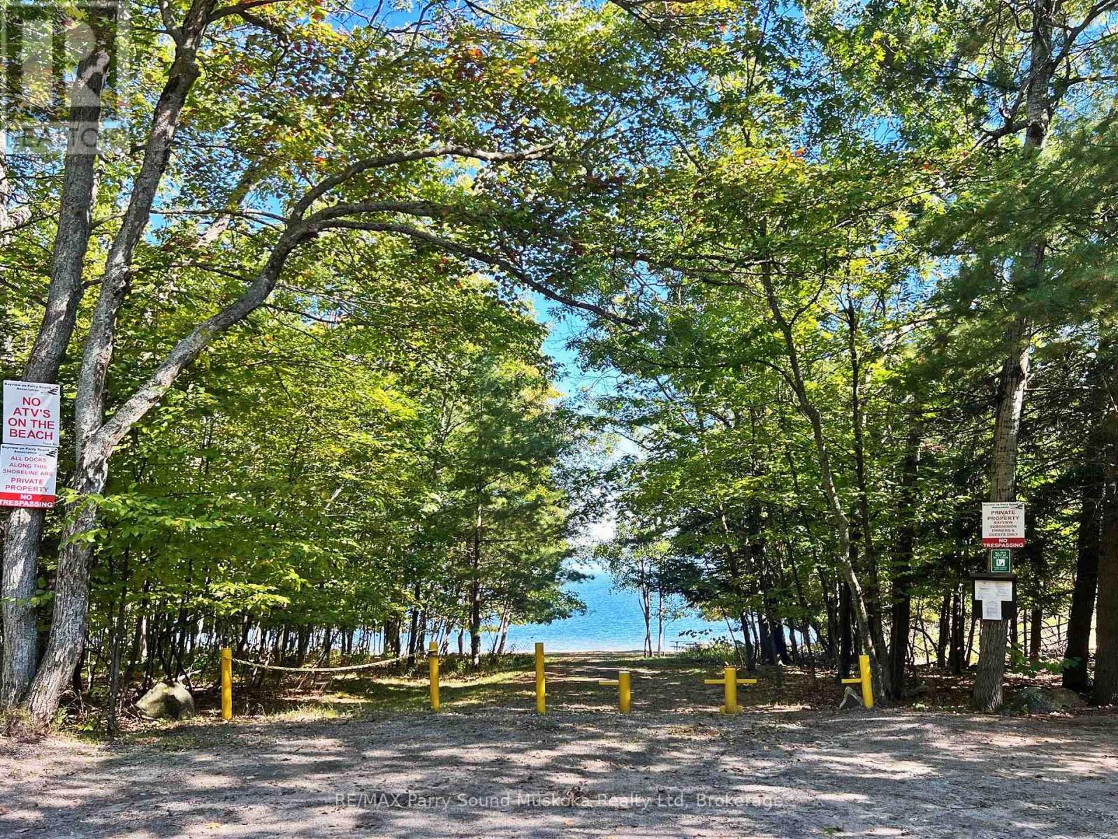 13 Ridgeway Drive, Carling, Ontario  P0G 1G0 - Photo 14 - X12788060