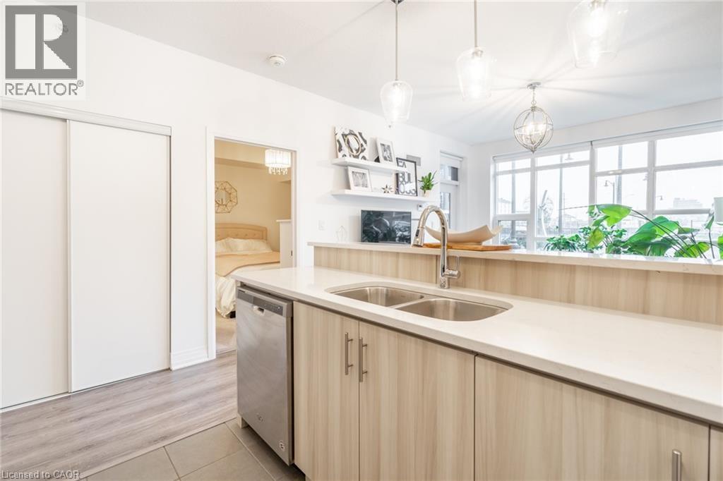 10 Concord Place Unit# 102, Grimsby, Ontario  L3M 0G6 - Photo 8 - 40805062