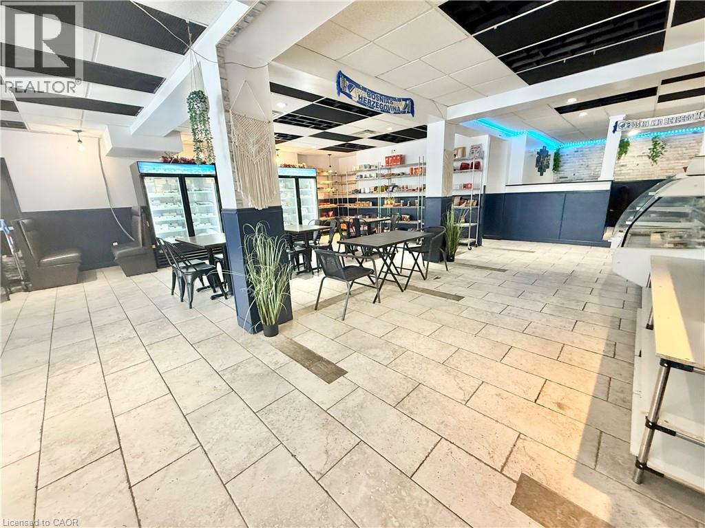 500 Norwich Avenue, Woodstock, Ontario  N4S 3W5 - Photo 2 - 40805293