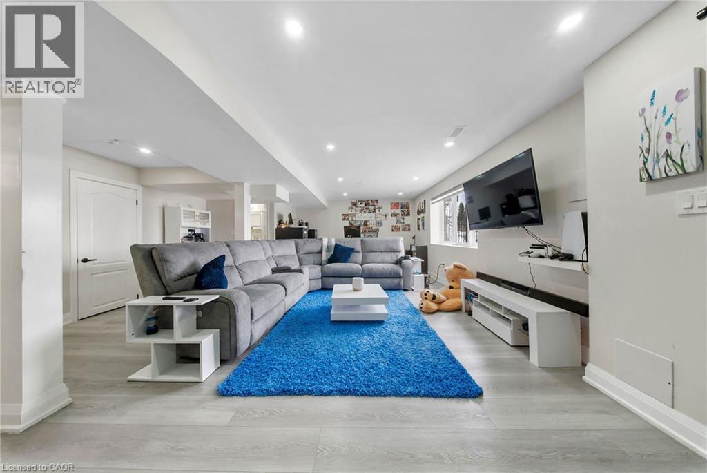 59 Greti Drive, Hamilton, Ontario  L9B 0E3 - Photo 37 - 40805178