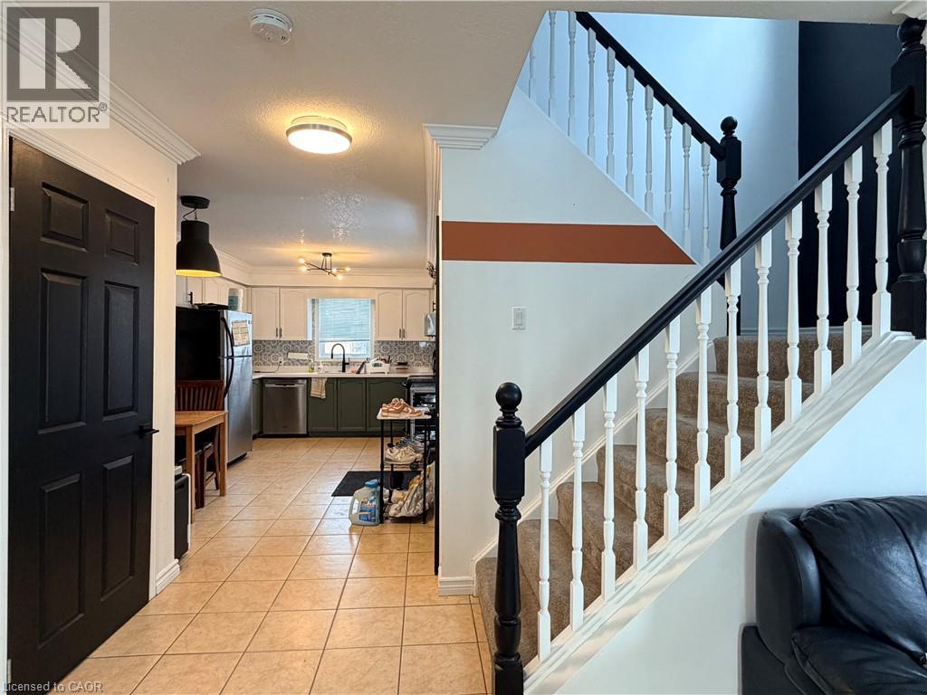 684 Jacob Lane, Waterloo, Ontario  N2V 2G9 - Photo 8 - 40804738