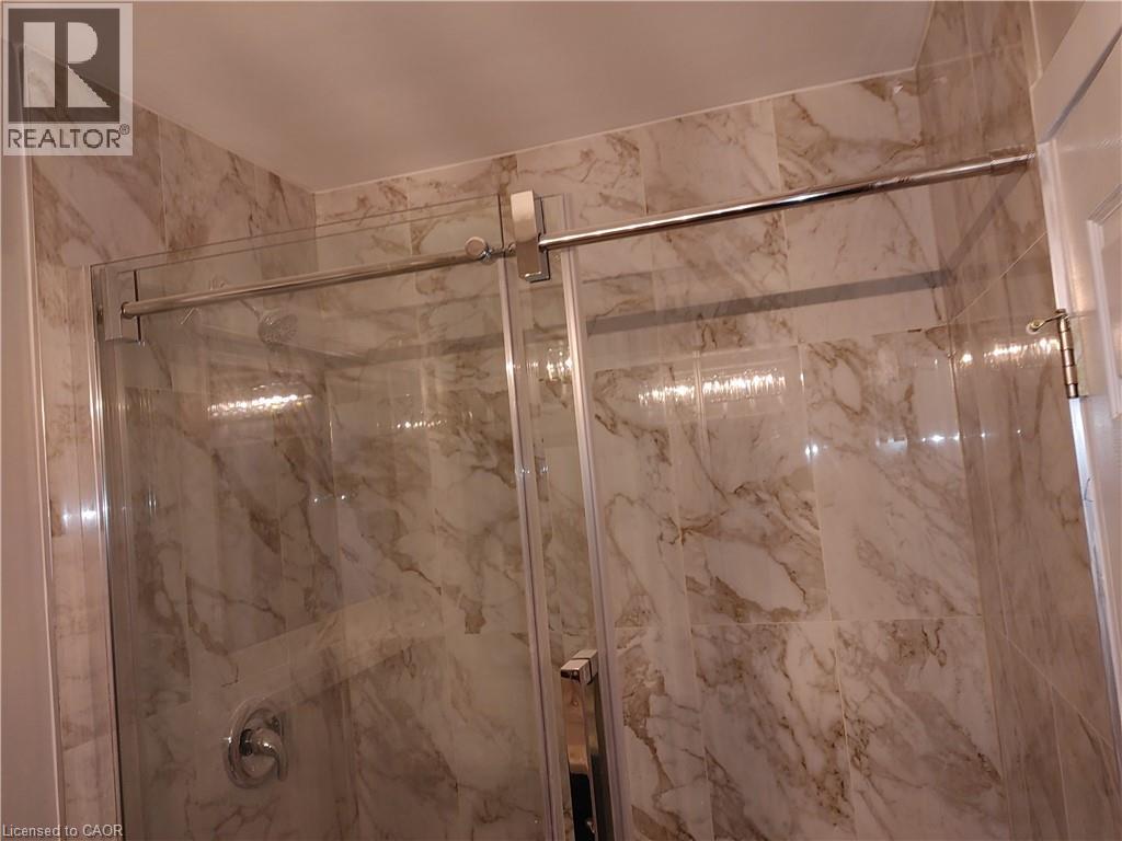 8 Noel Crescent Unit# A, Kitchener, Ontario  N2A 1Z8 - Photo 7 - 40805422