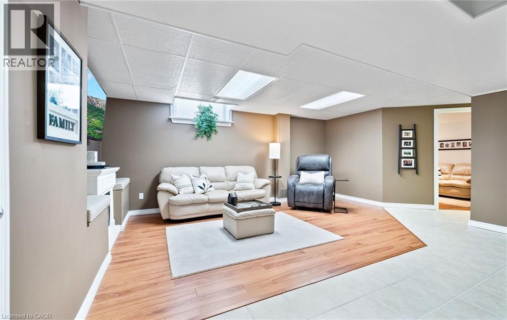 39 Colonial Crescent, Grimsby, Ontario  L3M 5H3 - Photo 30 - 40805467