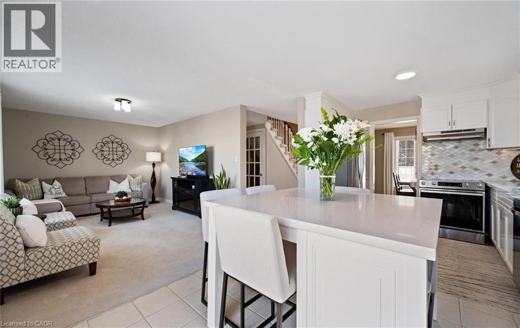 39 Colonial Crescent, Grimsby, Ontario  L3M 5H3 - Photo 9 - 40805467