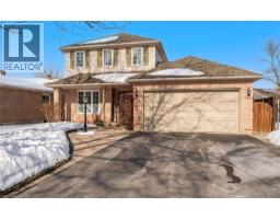 39 COLONIAL Crescent, Grimsby, Ontario