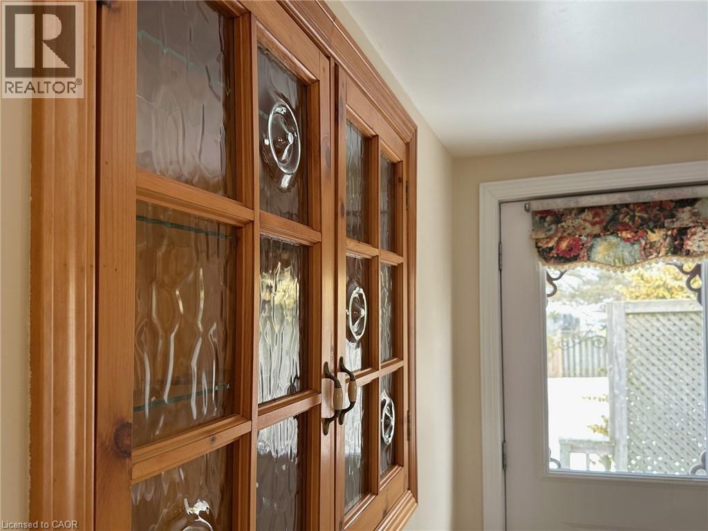 220 Regent Avenue, Port Dover, Ontario  N0A 1N0 - Photo 12 - 40804882